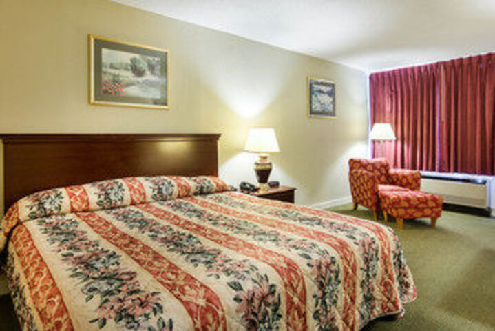 Room 15 of 25