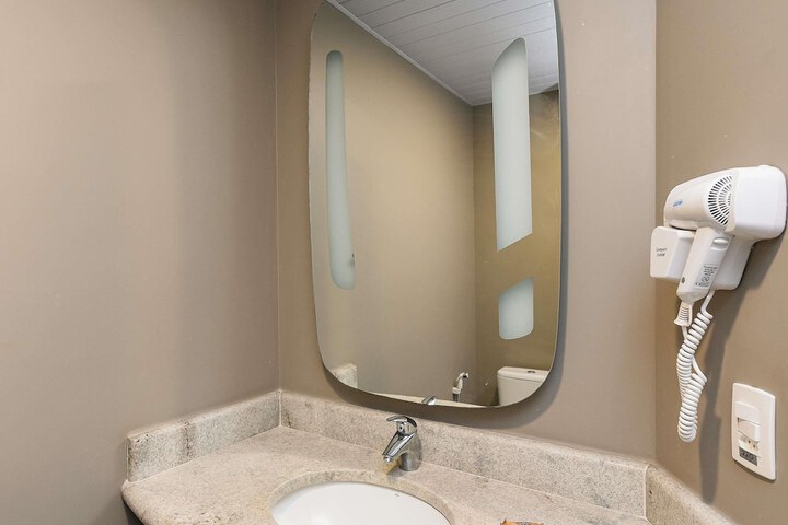 Room 20 of 62