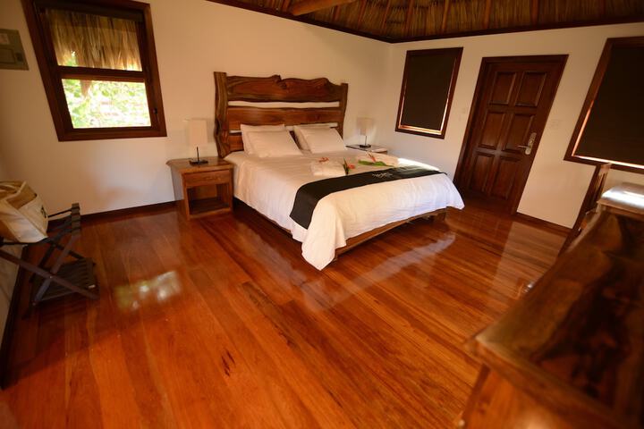 Room 6 of 75