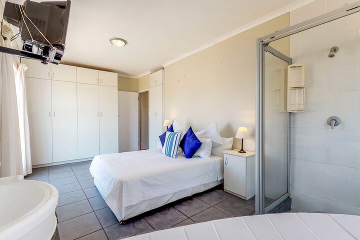 Room 6 of 47