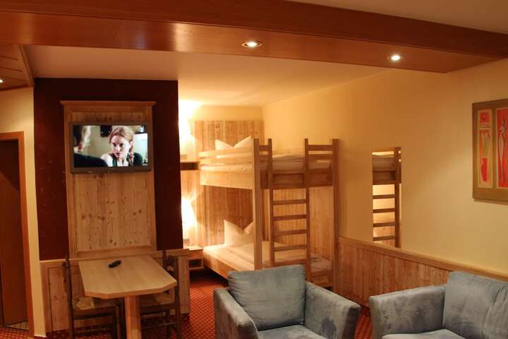Room 22 of 40