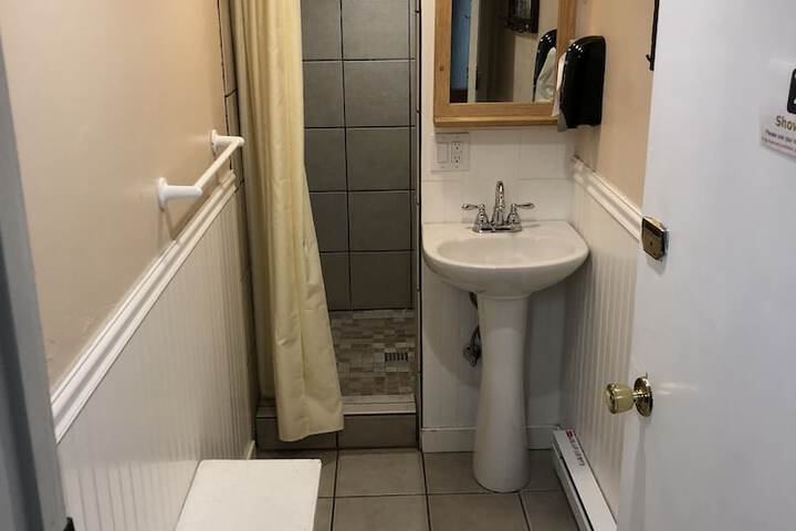 Room 77 of 92