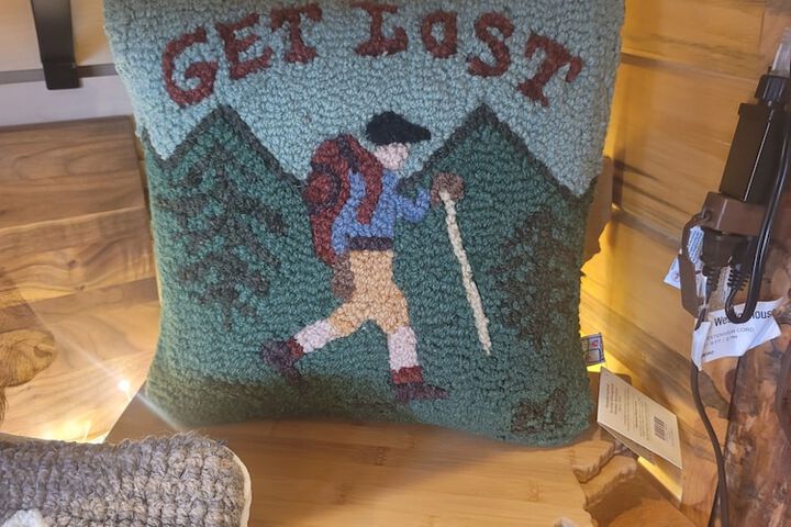 Gift Shop 100 of 147