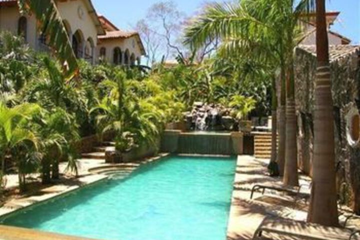 Pool 21 of 24