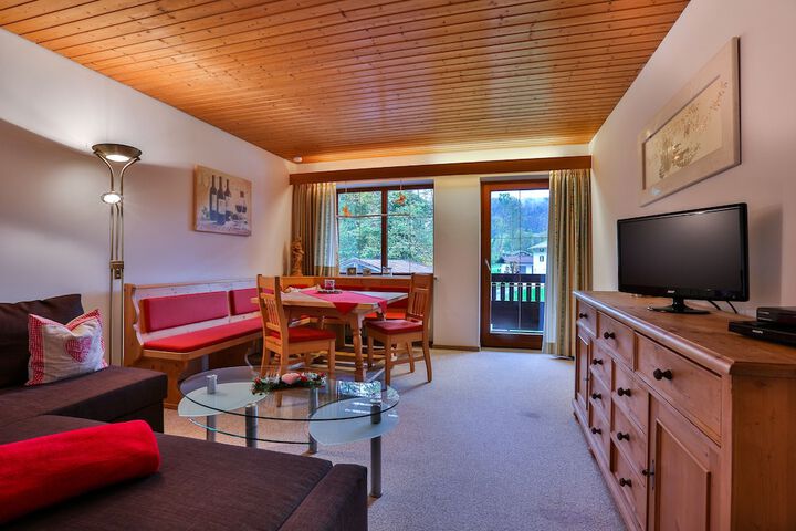 Room 2 of 9
