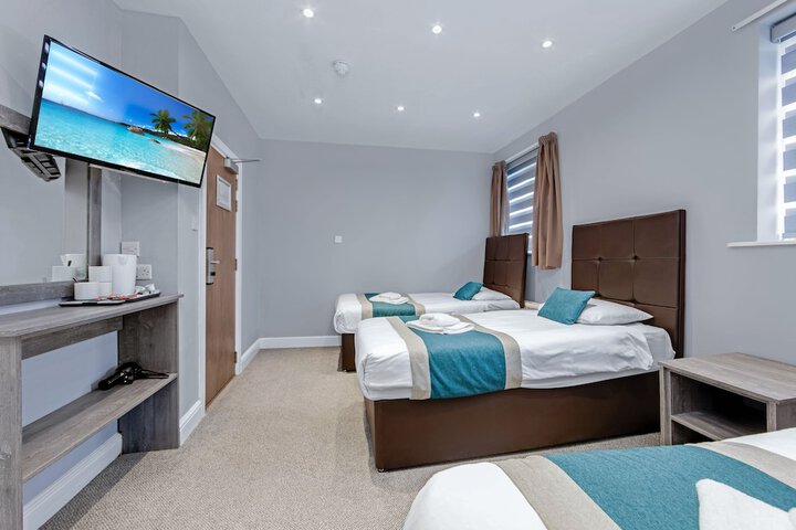 Room 25 of 44