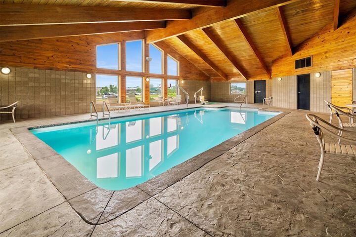 Pool 35 of 48
