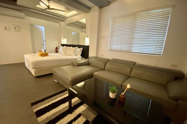 Room 59 of 403