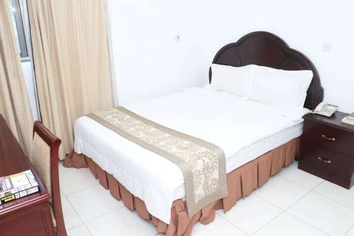 Room 4 of 21