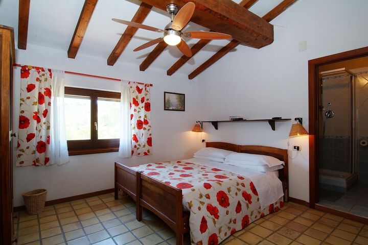 Room 3 of 15