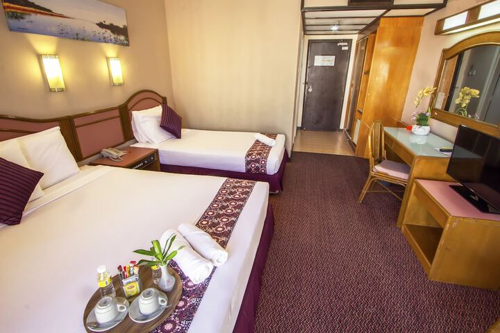Room 8 of 38