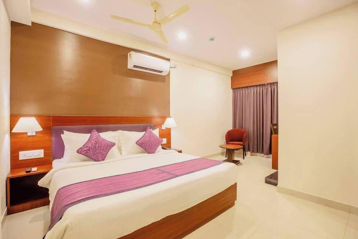 Room 3 of 11