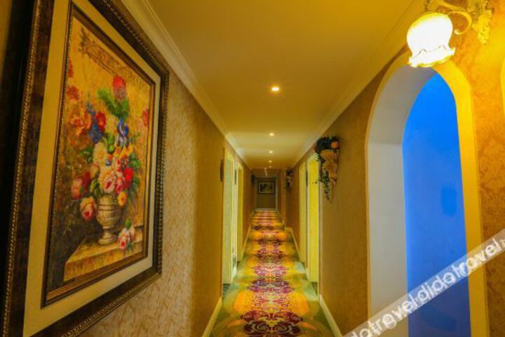 Hotel Interior 5 of 20