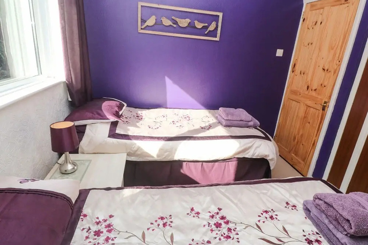 Room 2 of 15