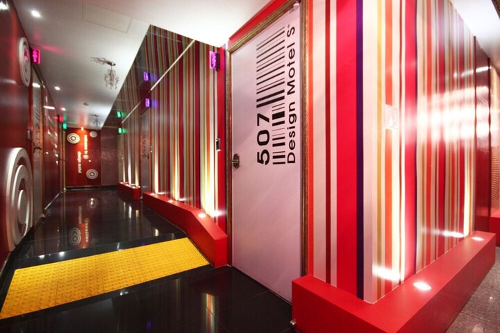 Hotel Interior 11 of 33