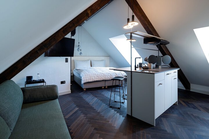 Room 5 of 59