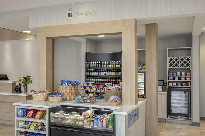 Snack bar