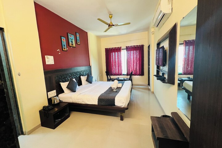 Room 16 of 44
