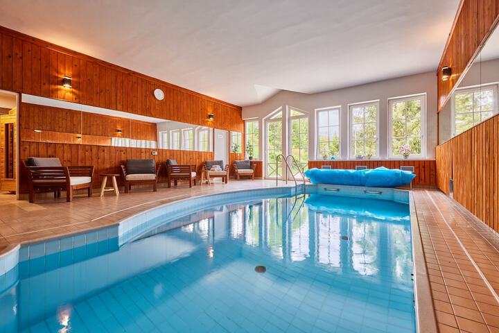 Pool 55 of 74