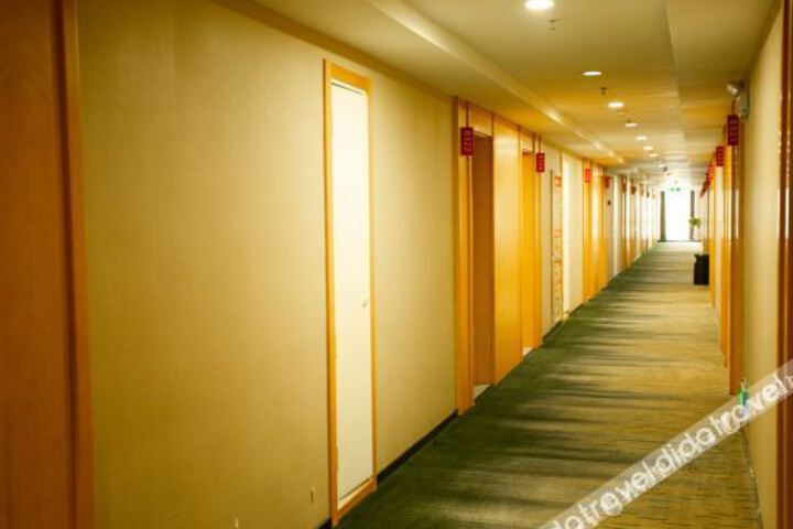 Hotel Interior 7 of 43