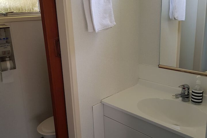Room 36 of 41