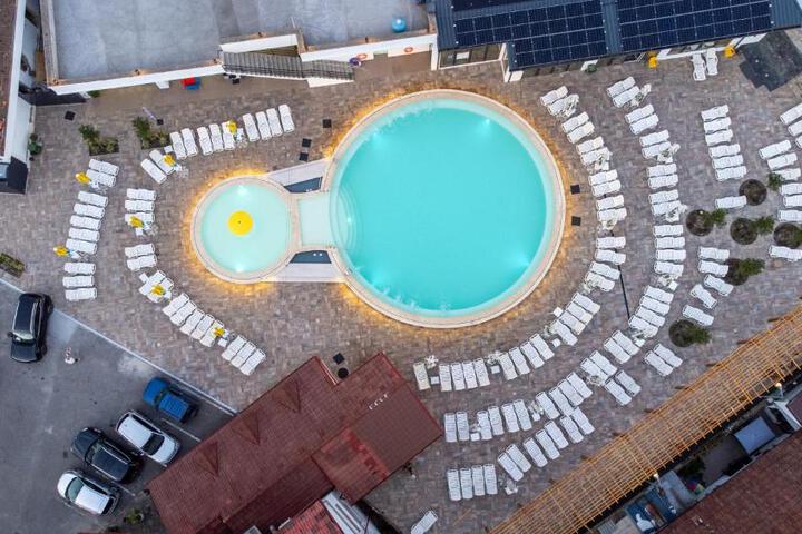 General 34 of 36