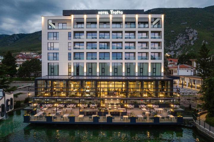 Hotel Trofta
