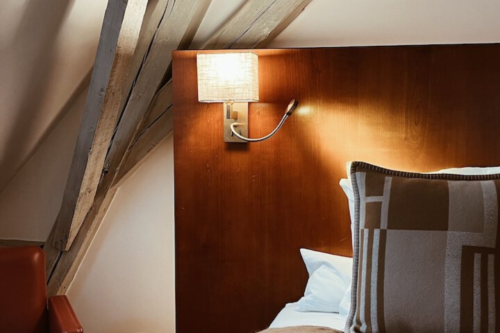 Room 12 of 49