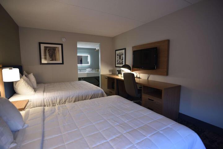 1 King Bed (5 of 20)