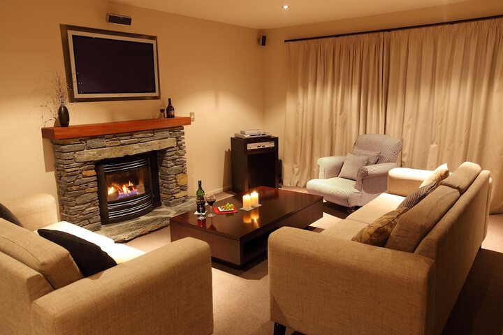 Room 3 of 18