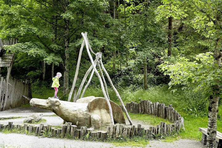 Childrens Activities 42 of 80