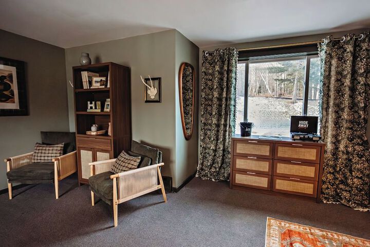 Room 26 of 83