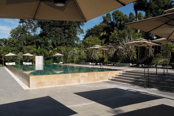 Pool 13 of 40