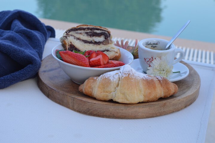 Breakfast/Coffee Service 67 of 96