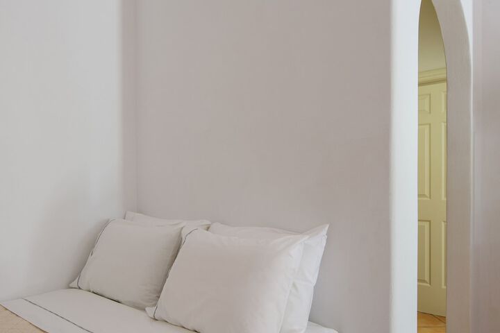 Room 10 of 63