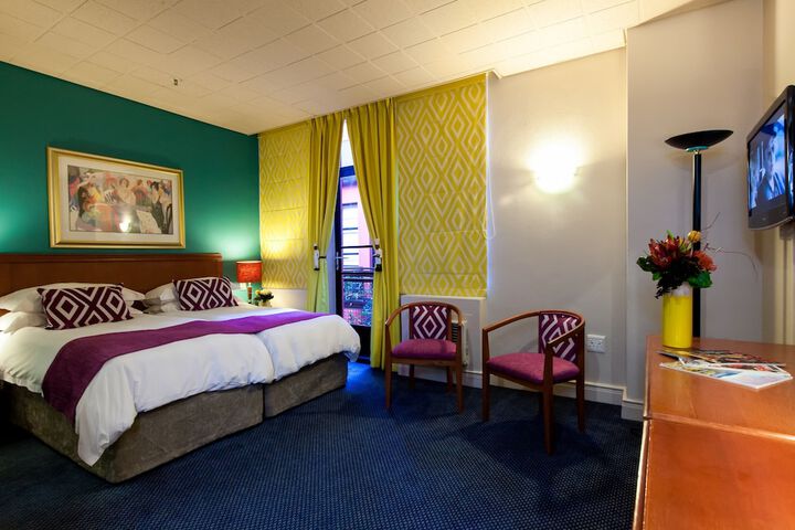 Room 7 of 31