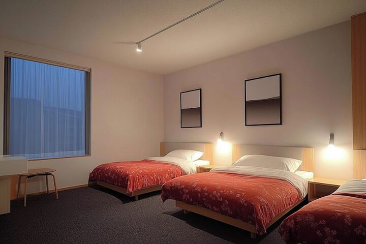 Room 5 of 13