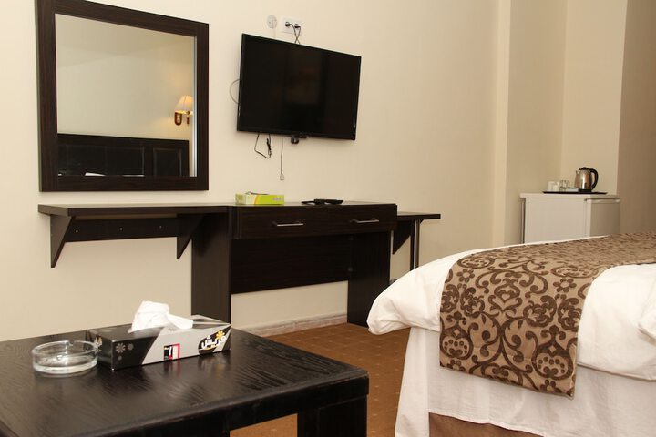 Room 3 of 19