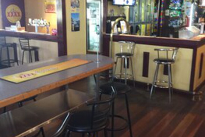Lounge 9 of 31