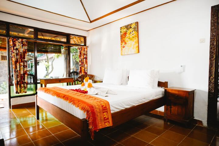 Room 2 of 39