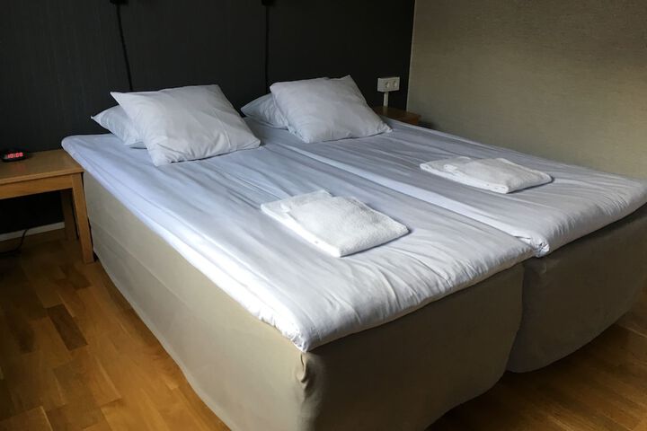 Room 16 of 49