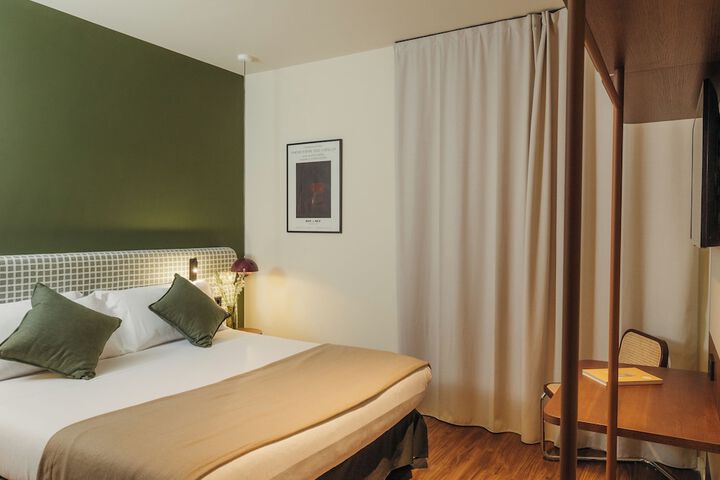 Room 15 of 29
