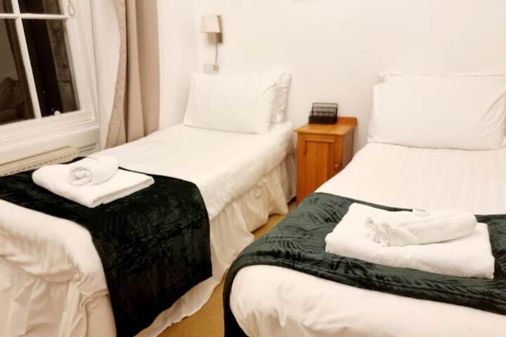 Room 18 of 45