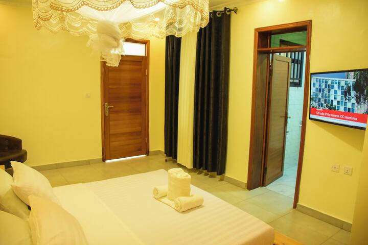 Room 11 of 53
