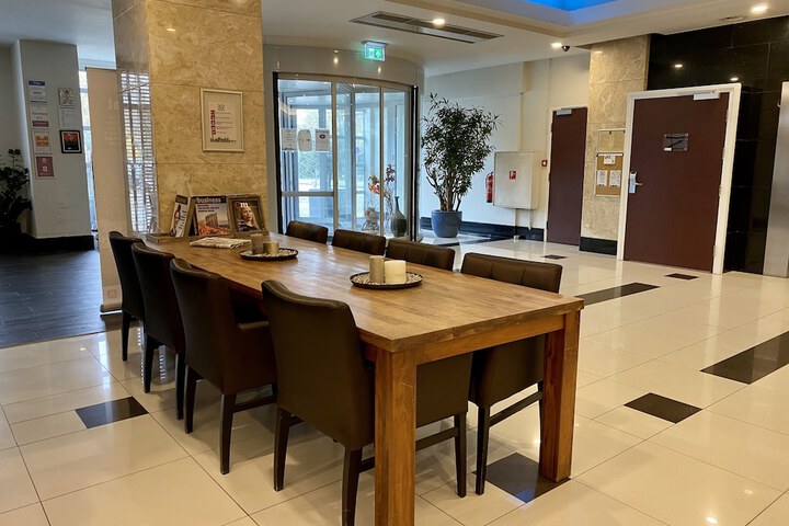 Entrance & Lobby