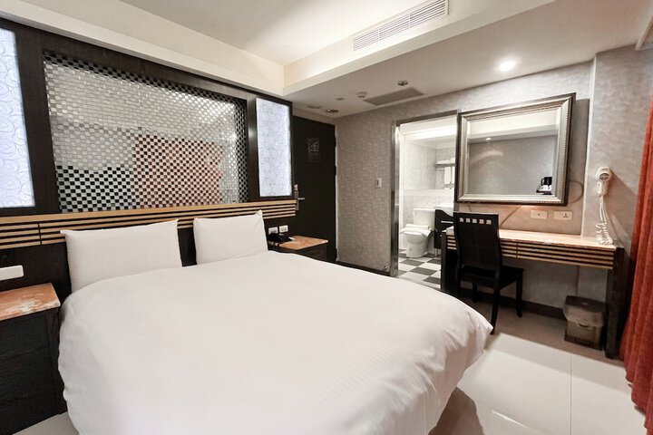 Room 25 of 72