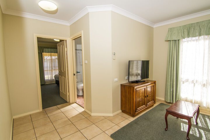 Room 26 of 35