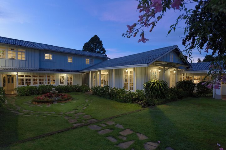 Hotel Exterior 134 of 134