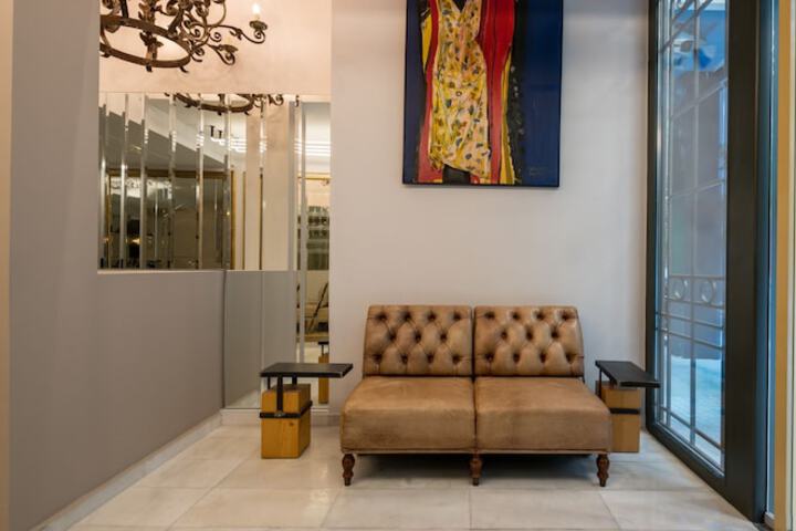 Hotel Interior 4 of 97