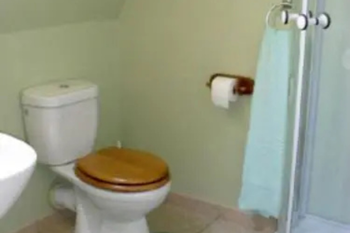 Room 9 of 11